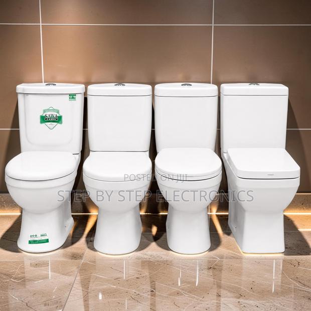 Modern White Toilet Bowl Set for Home and Commercial Bathrooms