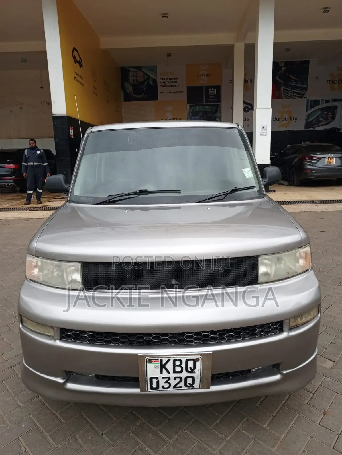 Toyota bB 2004 Gray