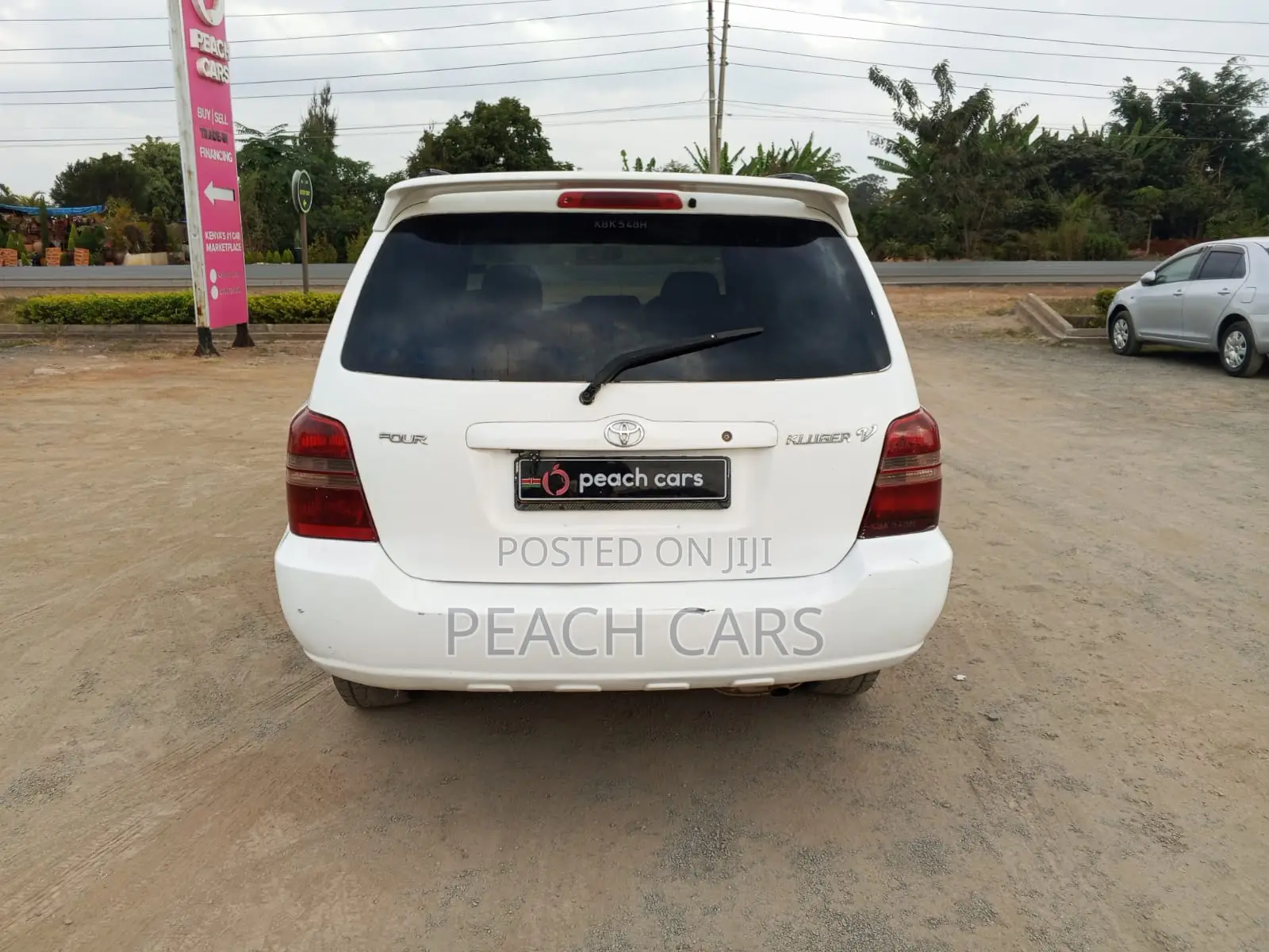 Toyota Kluger 2002 White