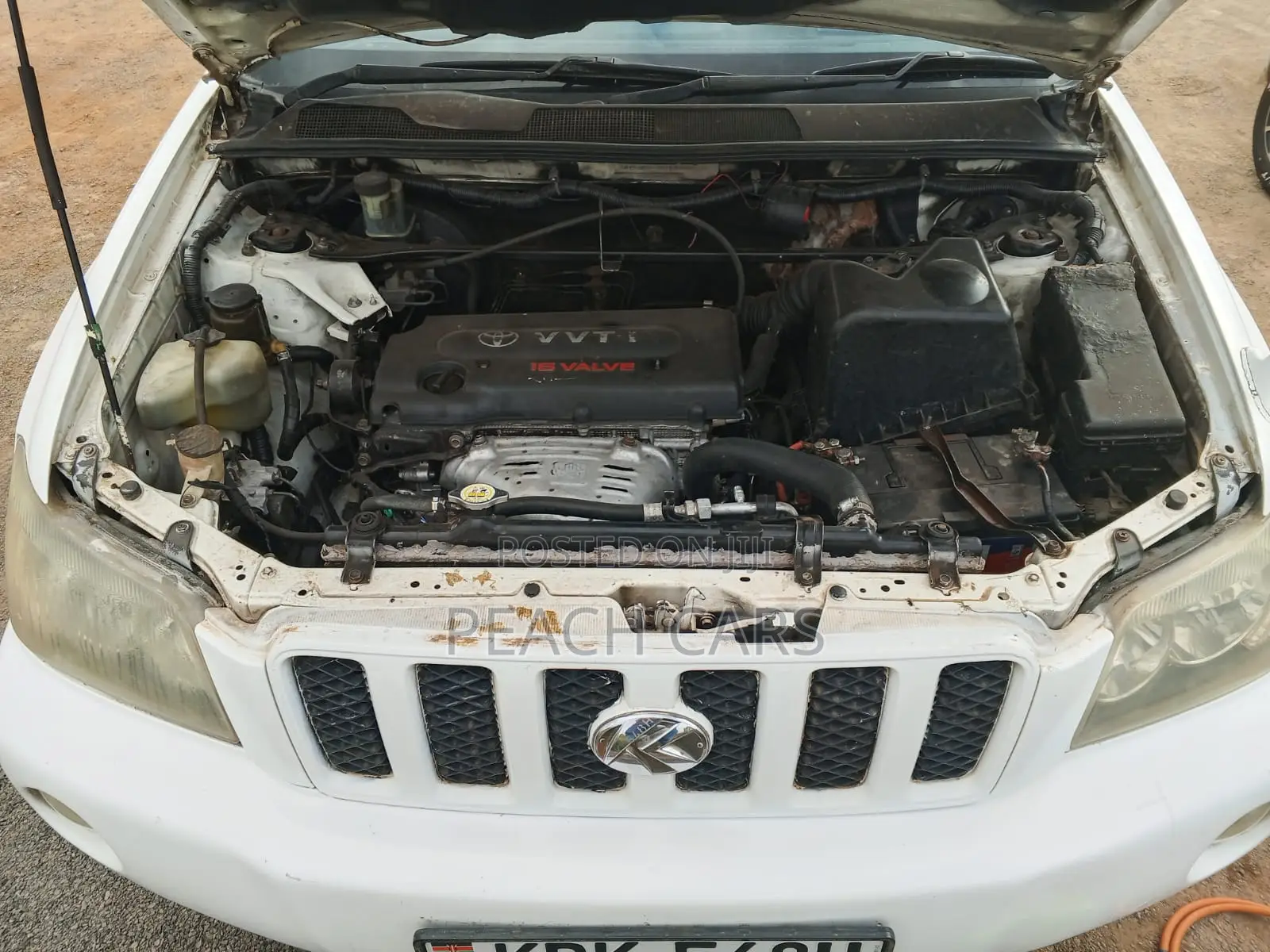 Toyota Kluger 2002 White