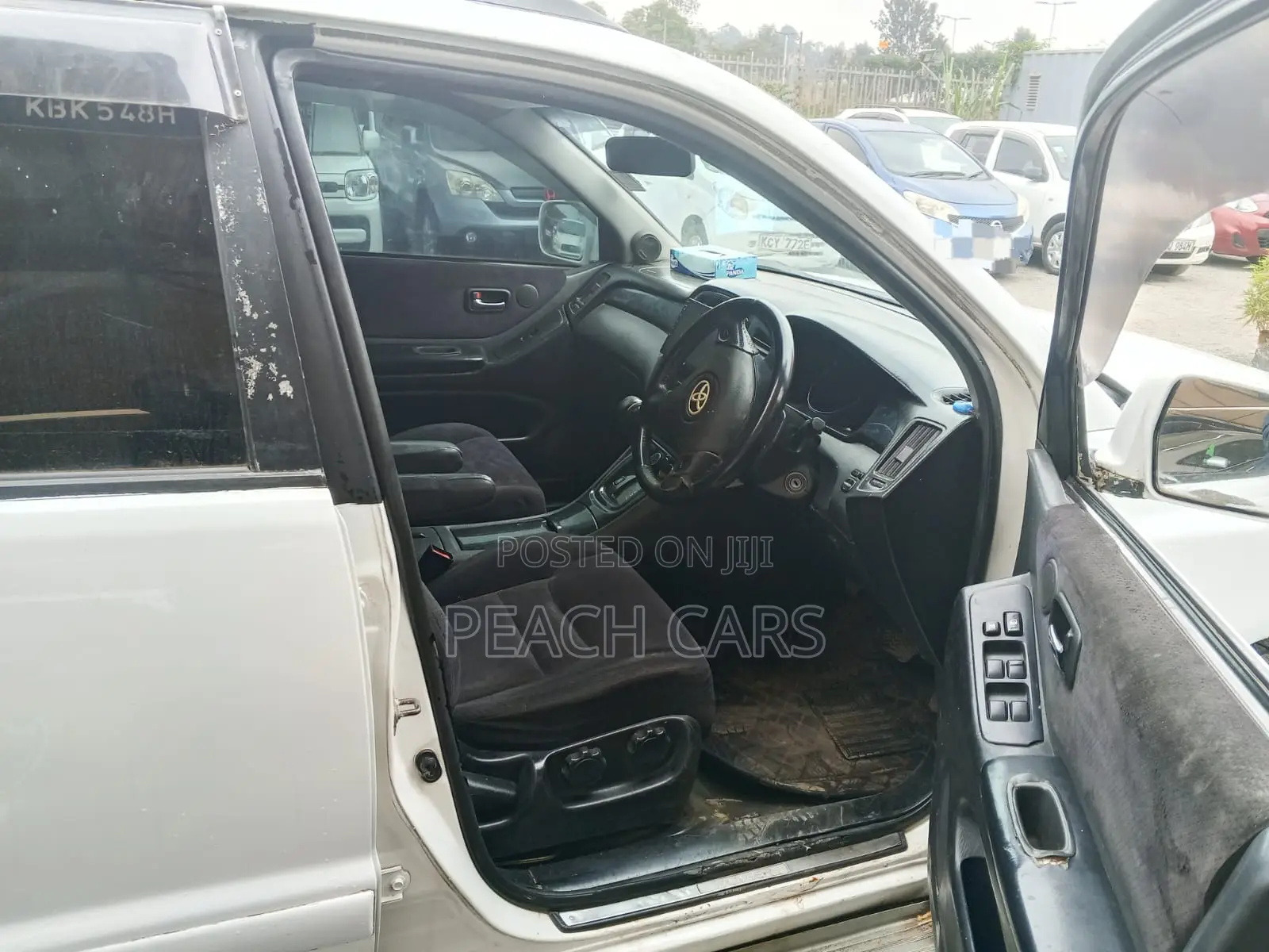 Toyota Kluger 2002 White