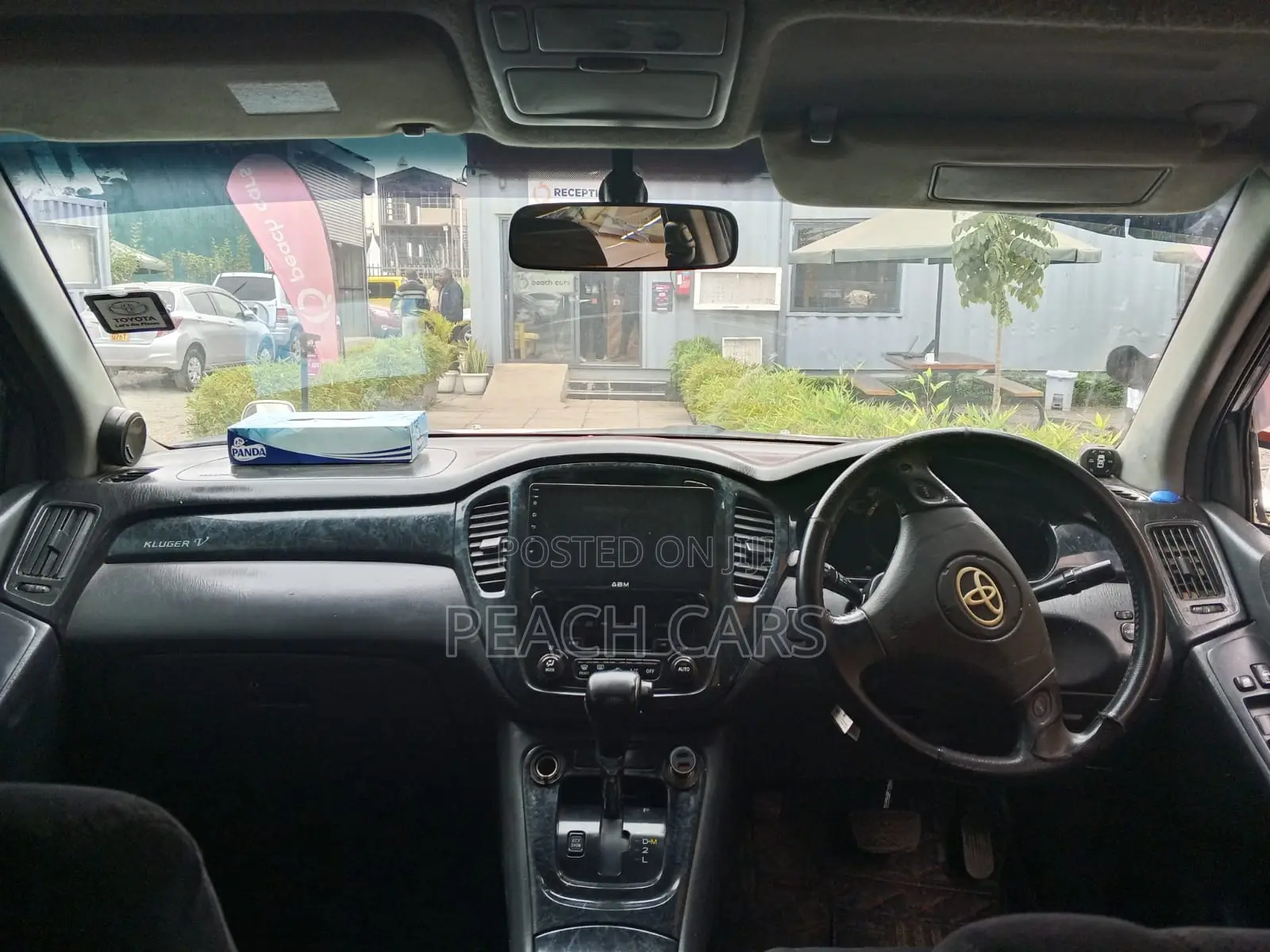 Toyota Kluger 2002 White