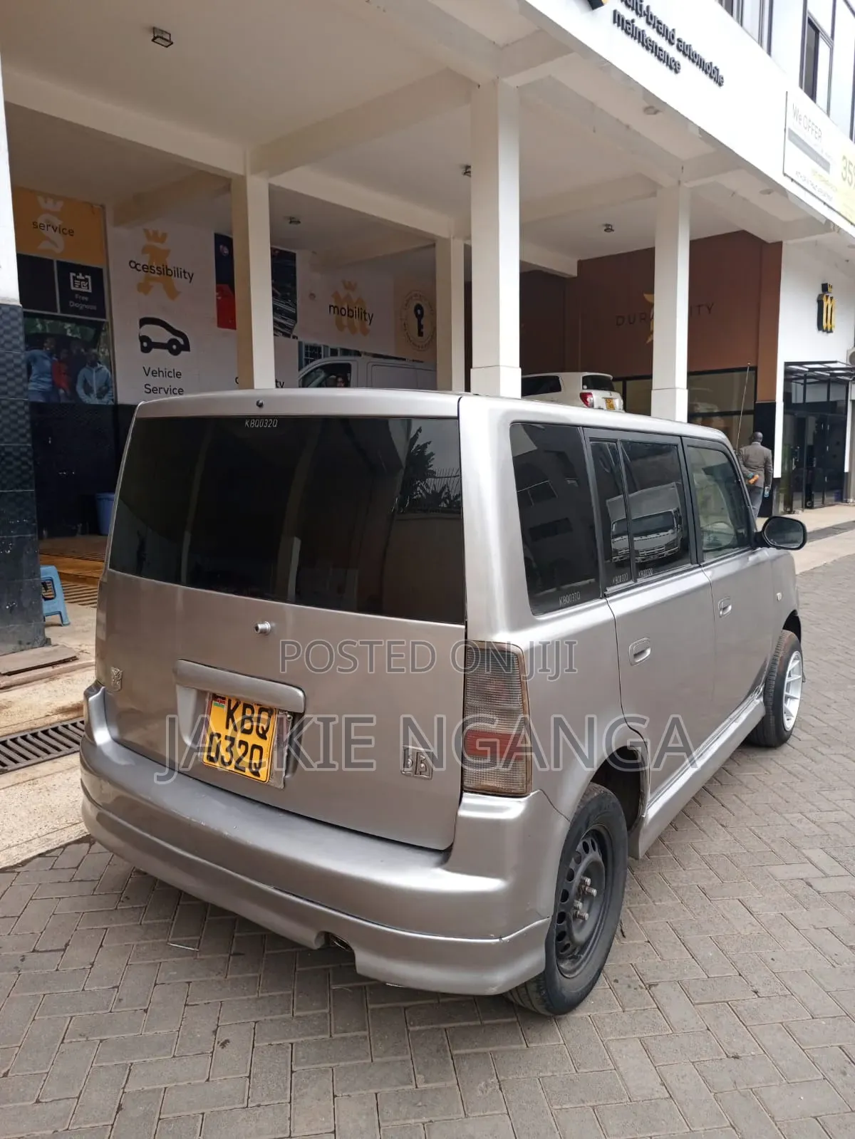 Toyota bB 2004 Gray