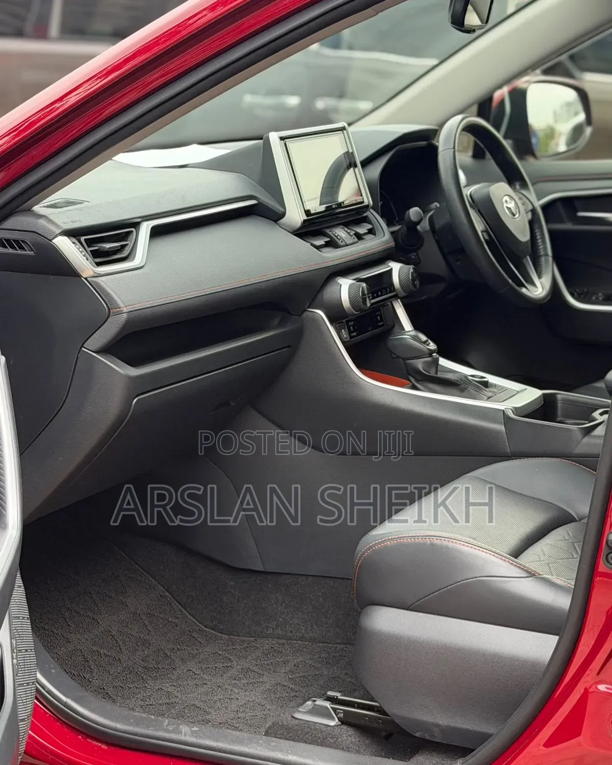 Toyota RAV4 2019 Red