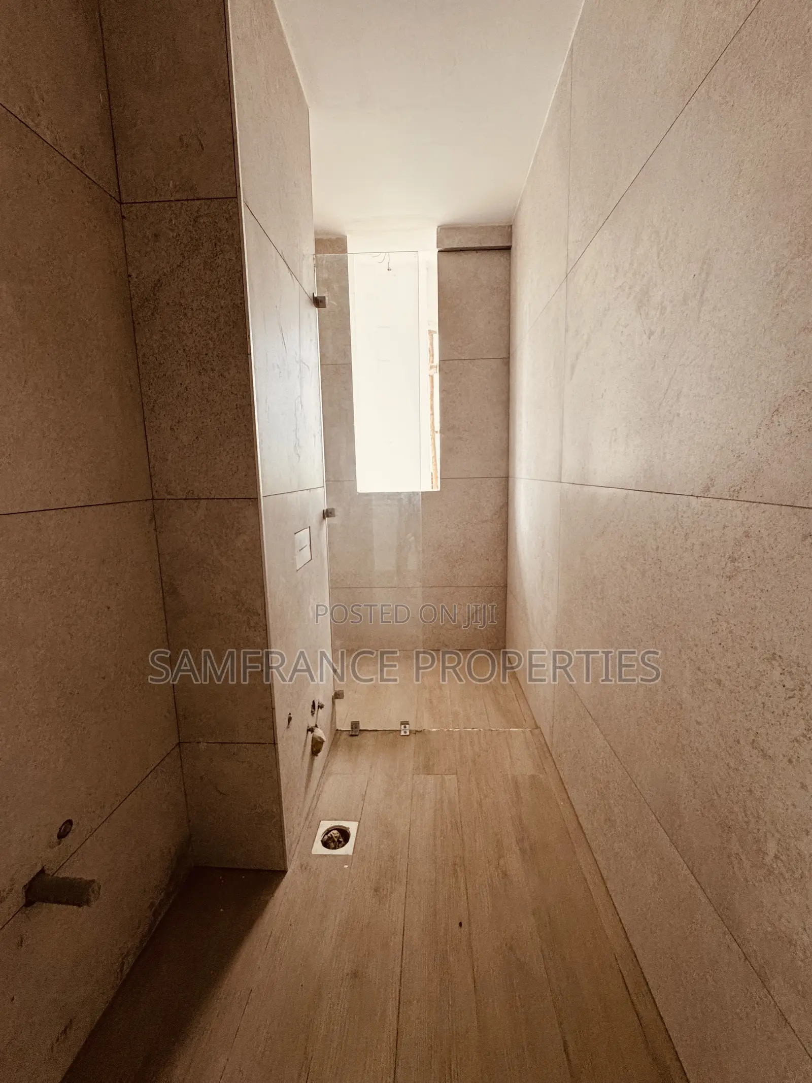 4bdrm Apartment in Lagoon, Kizingo for sale