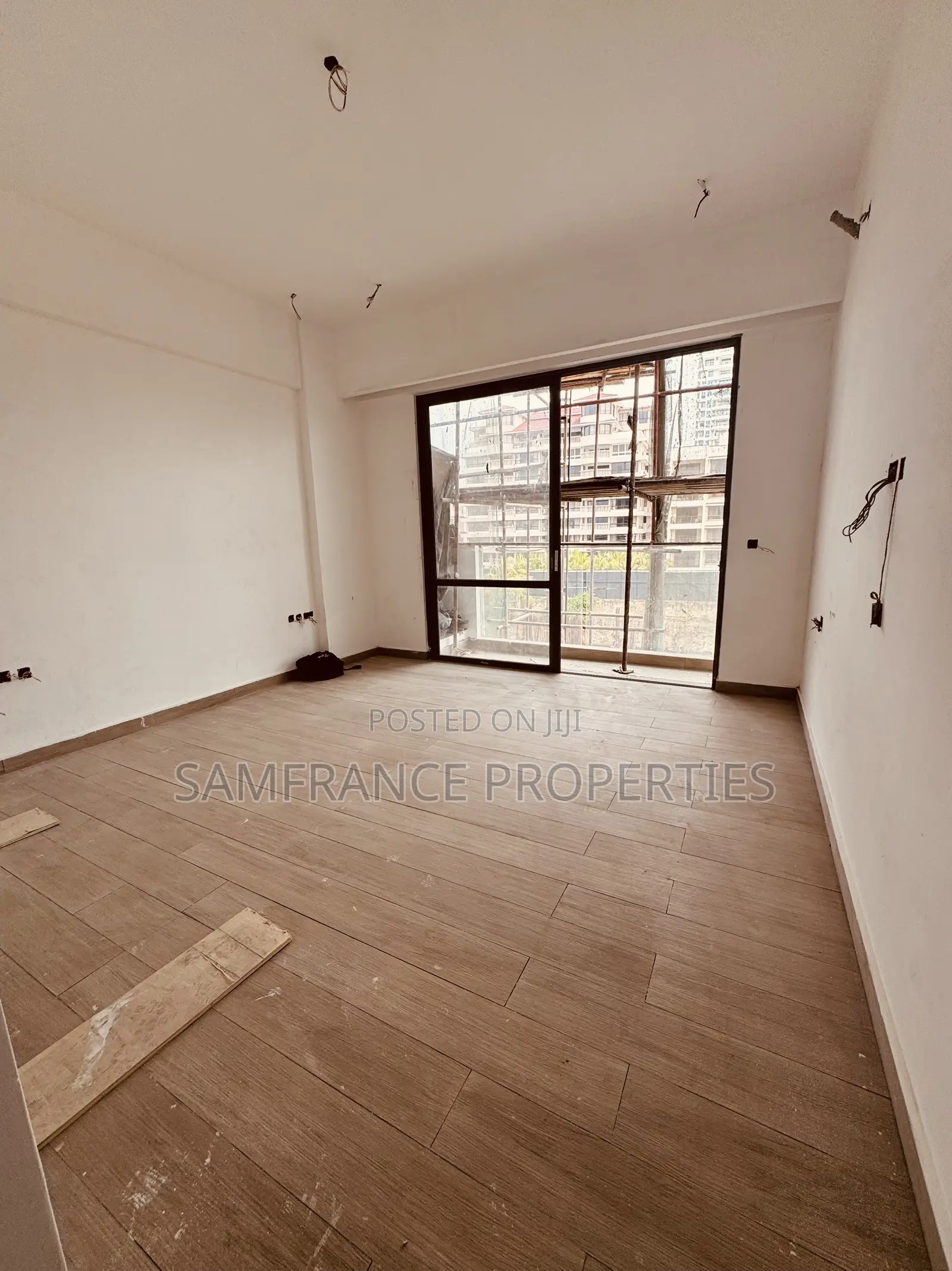 4bdrm Apartment in Lagoon, Kizingo for sale