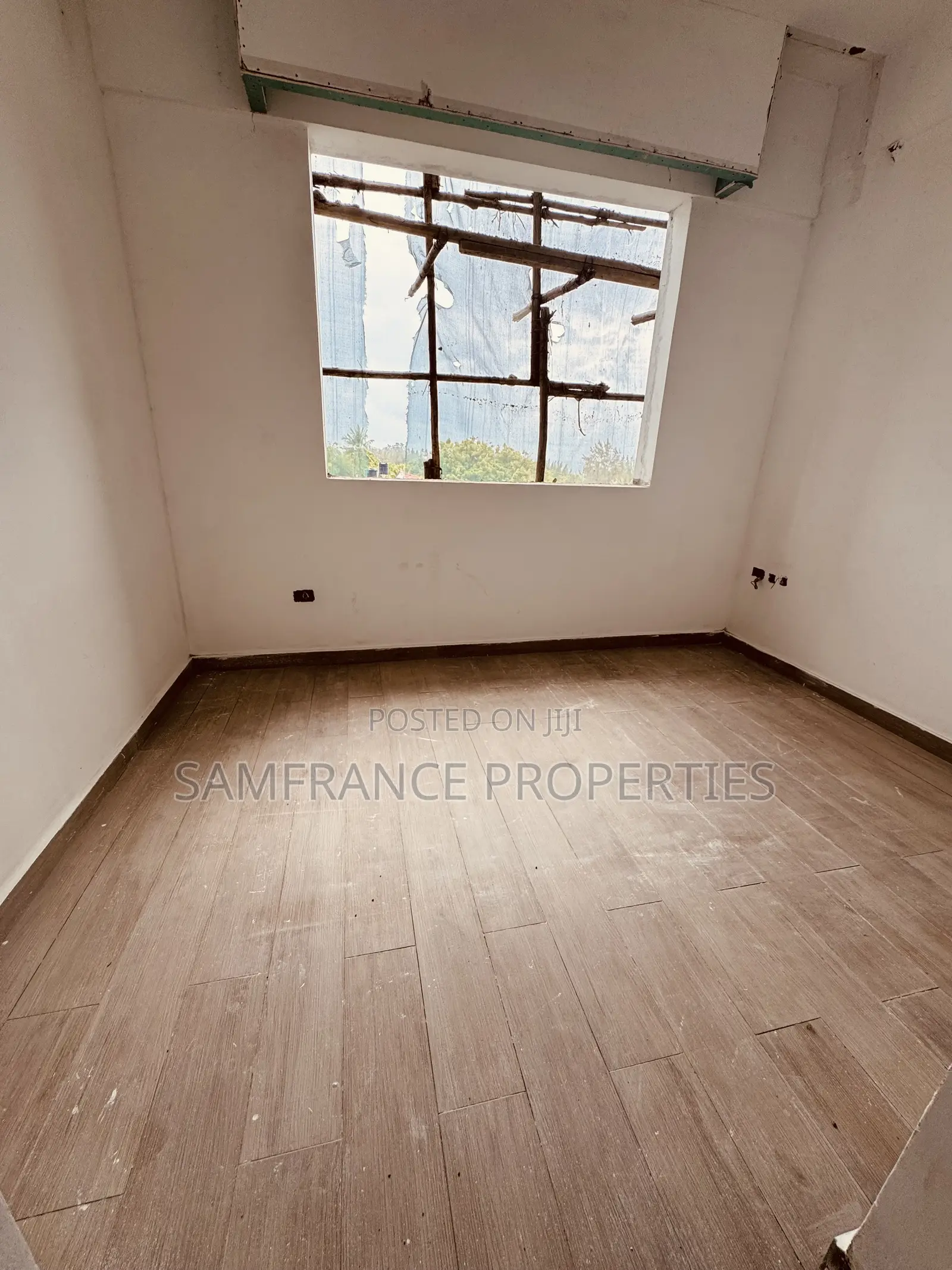 4bdrm Apartment in Lagoon, Kizingo for sale