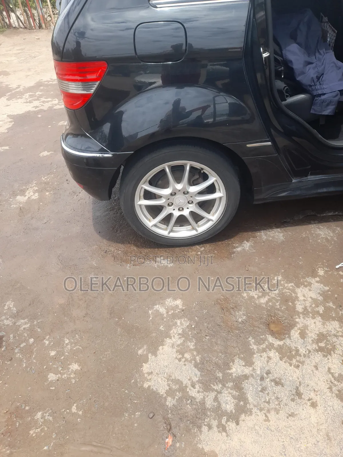 Mercedes-Benz B-Class 2012 Black