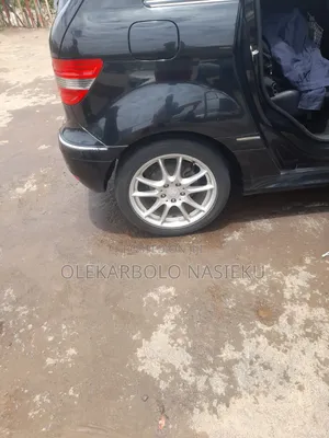 Mercedes-Benz B-Class 2012 Black
