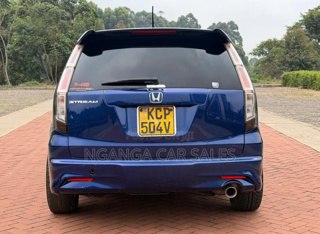 Honda Stream 2010 Blue