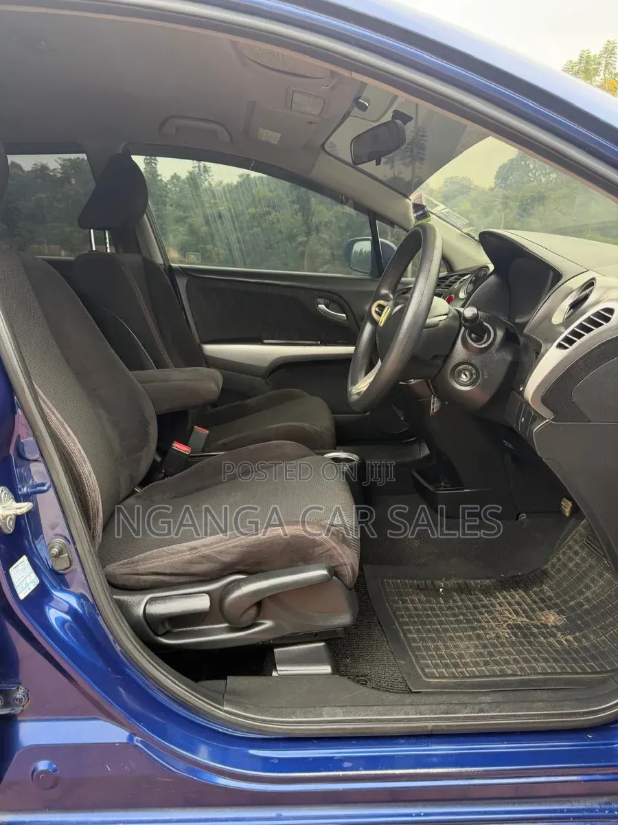 Honda Stream 2010 Blue