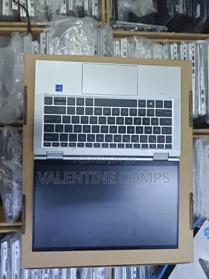 Laptop HP EliteBook 830 G8 16GB Intel Core i7 SSD 512GB