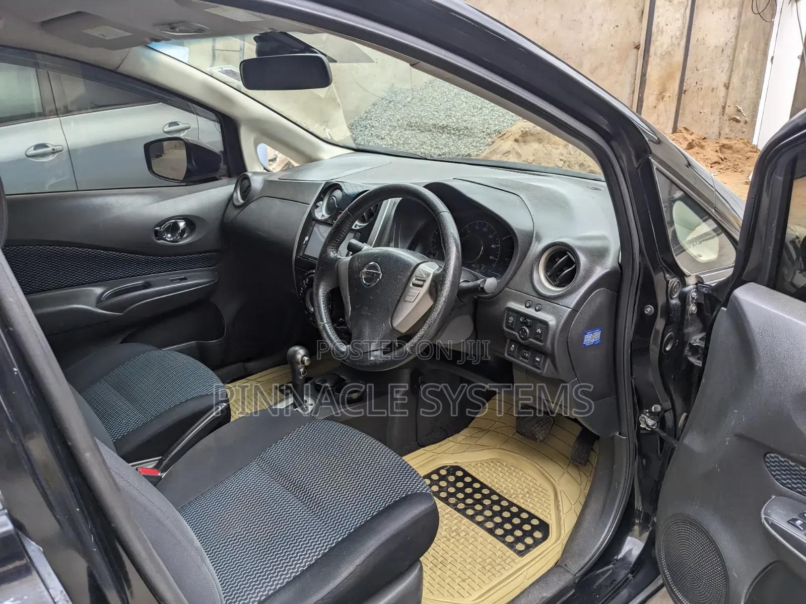 Nissan Note 2015 Black