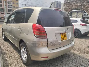 Toyota Corolla Spacio 2006 Gold