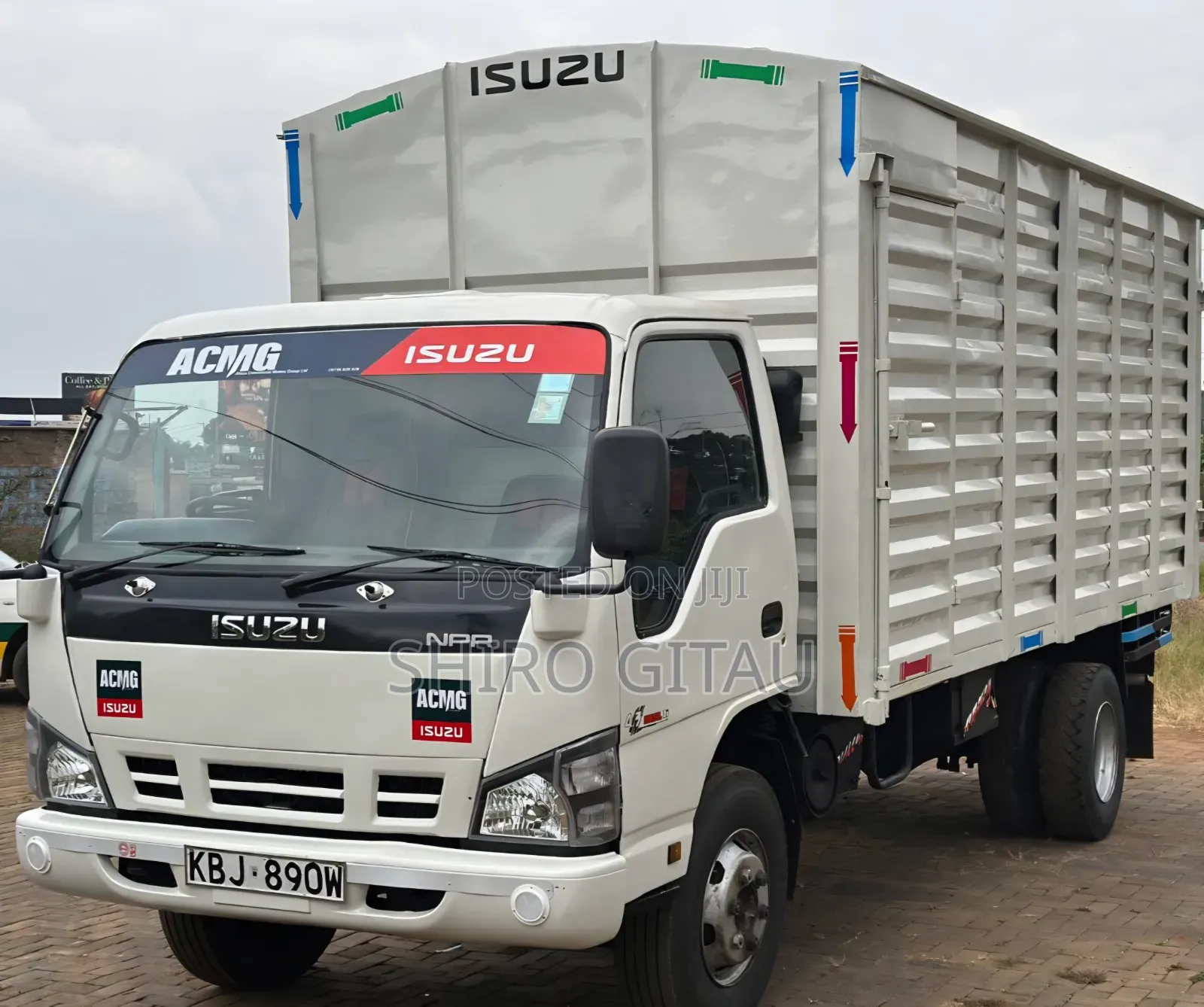 Isuzu NPR Local