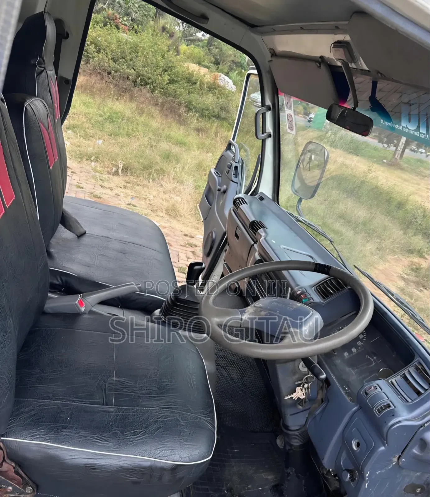 Isuzu NPR Local