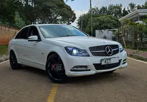 Mercedes-Benz C200 2014 White