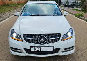Mercedes-Benz C200 2014 White