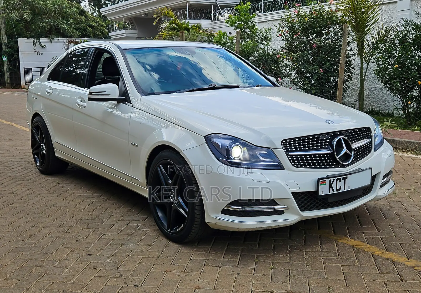 Mercedes-Benz C200 2014 White
