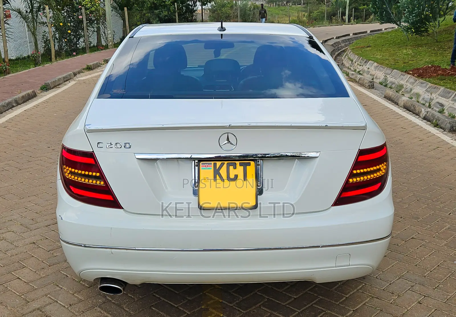 Mercedes-Benz C200 2014 White