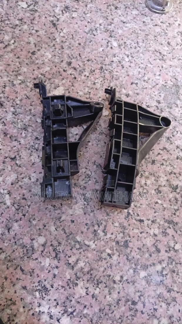 Front Bumper Slide Holder Honda Fit 2011 - thumbnail 2