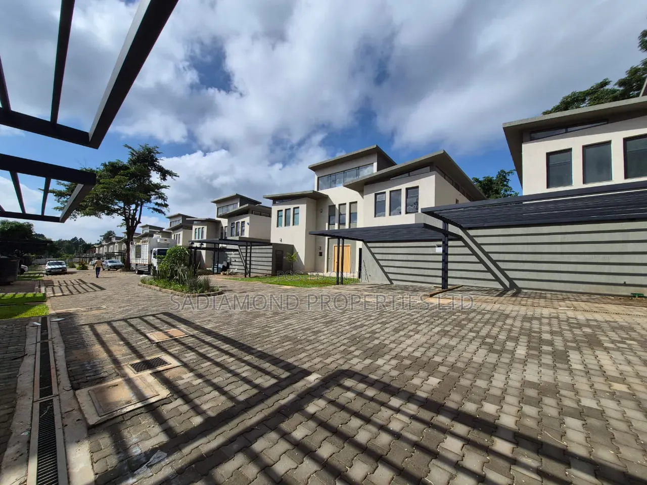 4bdrm House in Runda for rent