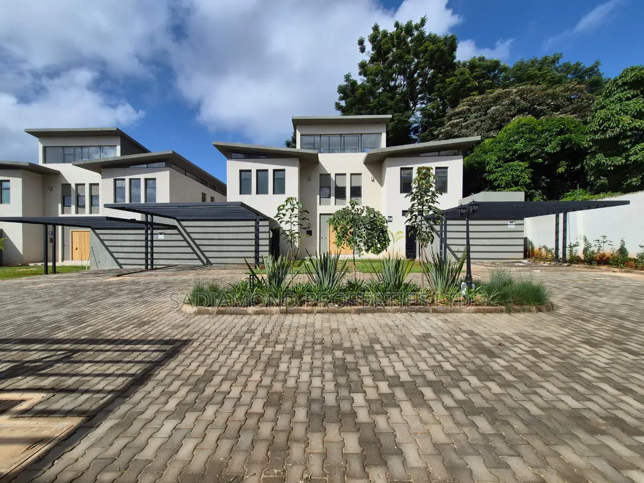 4bdrm House in Runda for rent