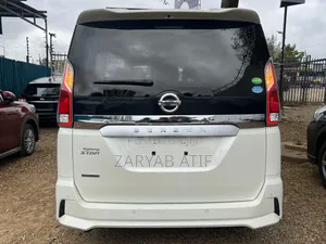 Nissan Serena 2019 White