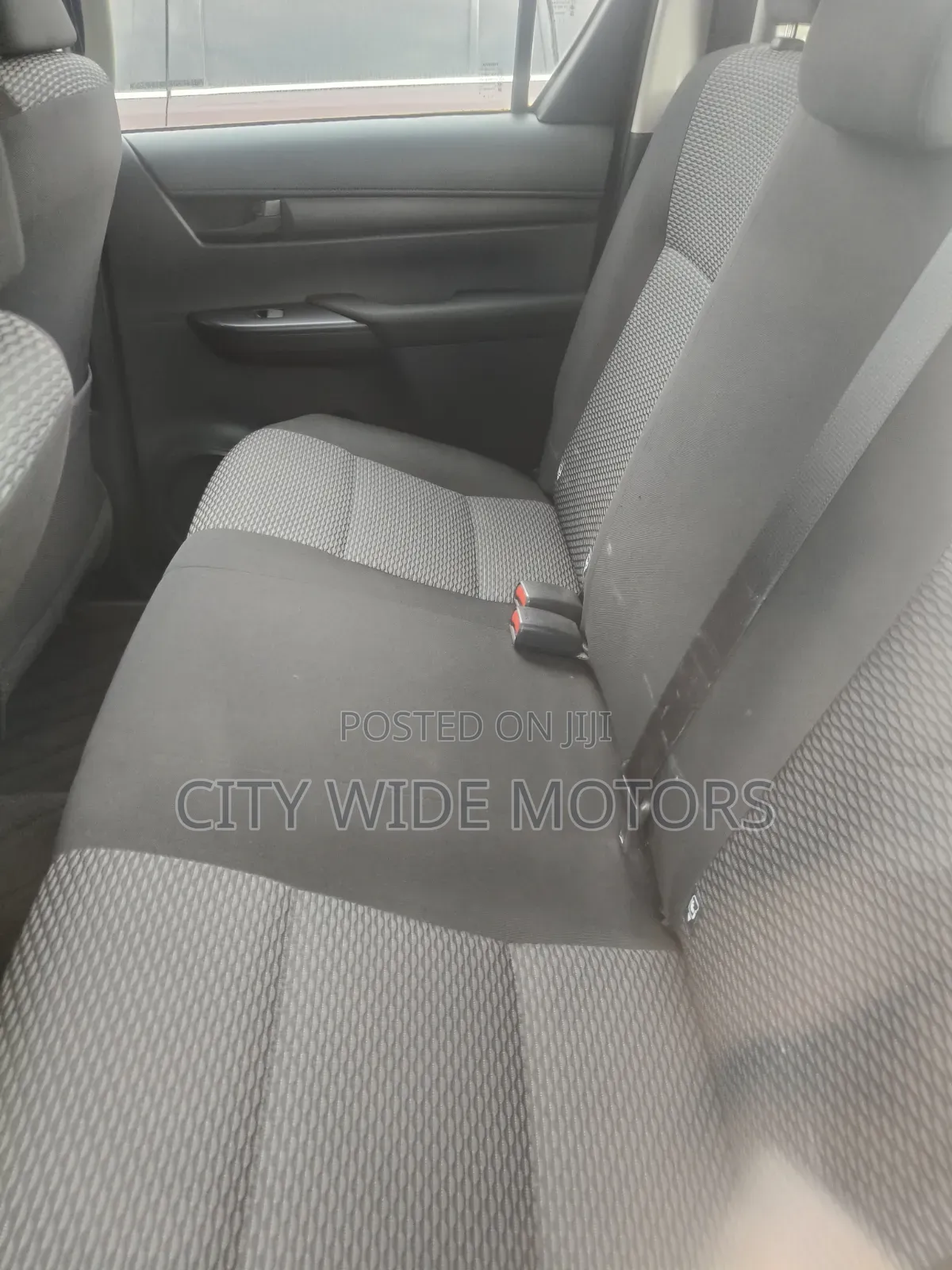Toyota Hilux 2019 Black