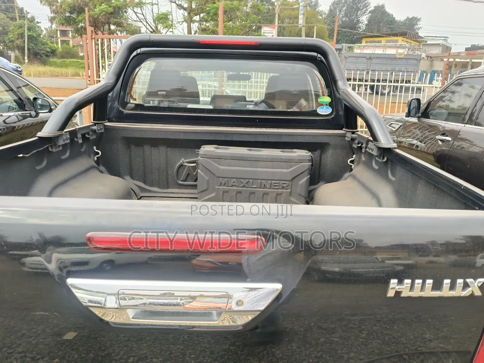 Toyota Hilux 2019 Black