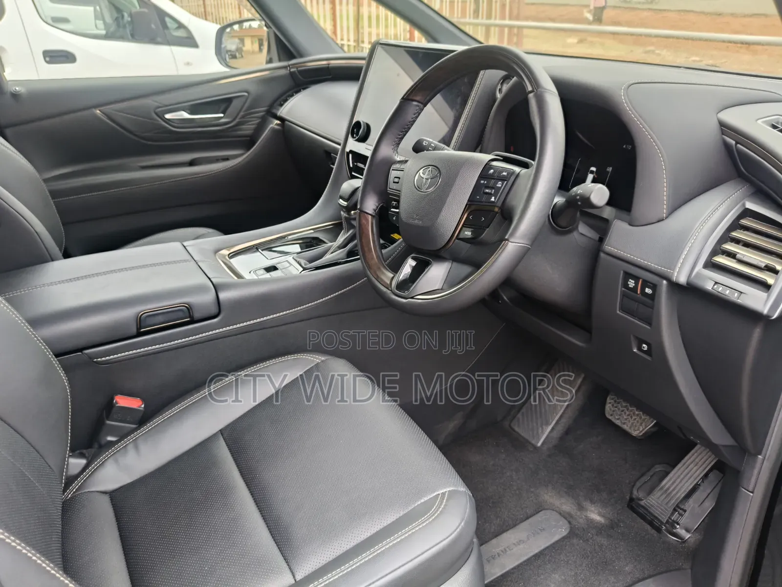 Toyota Vellfire 2025 Black