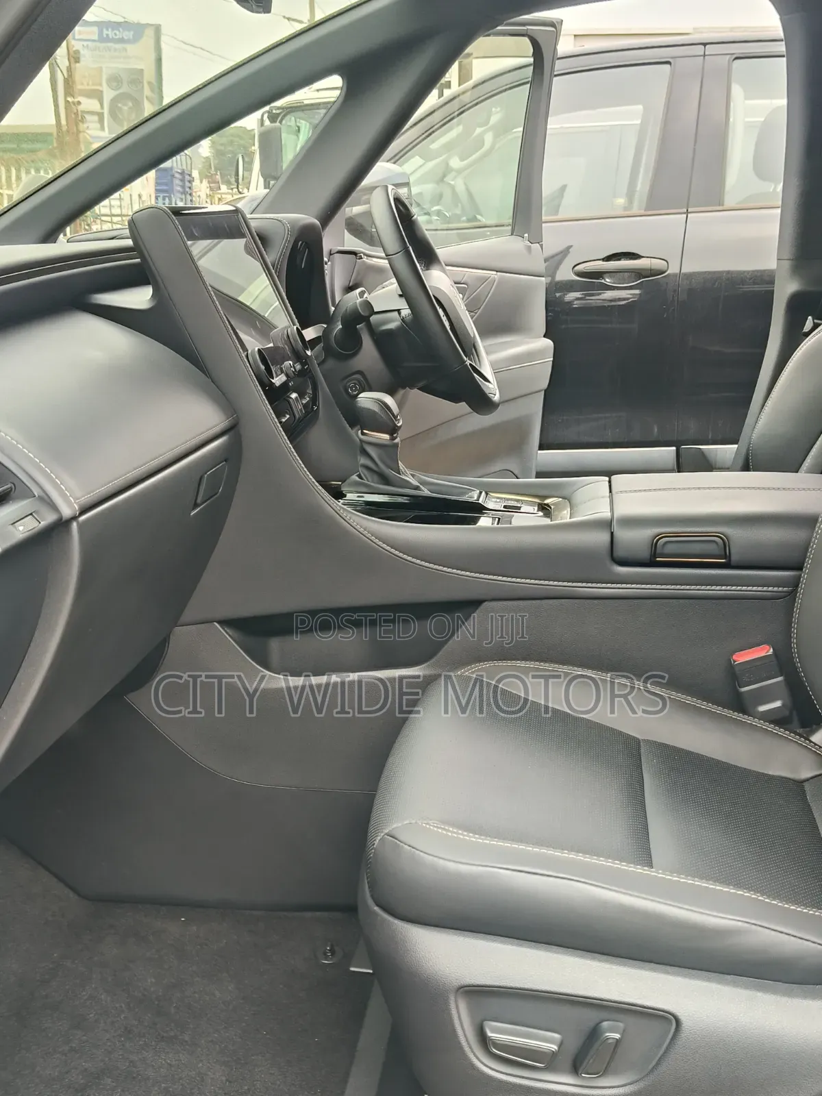 Toyota Vellfire 2025 Black