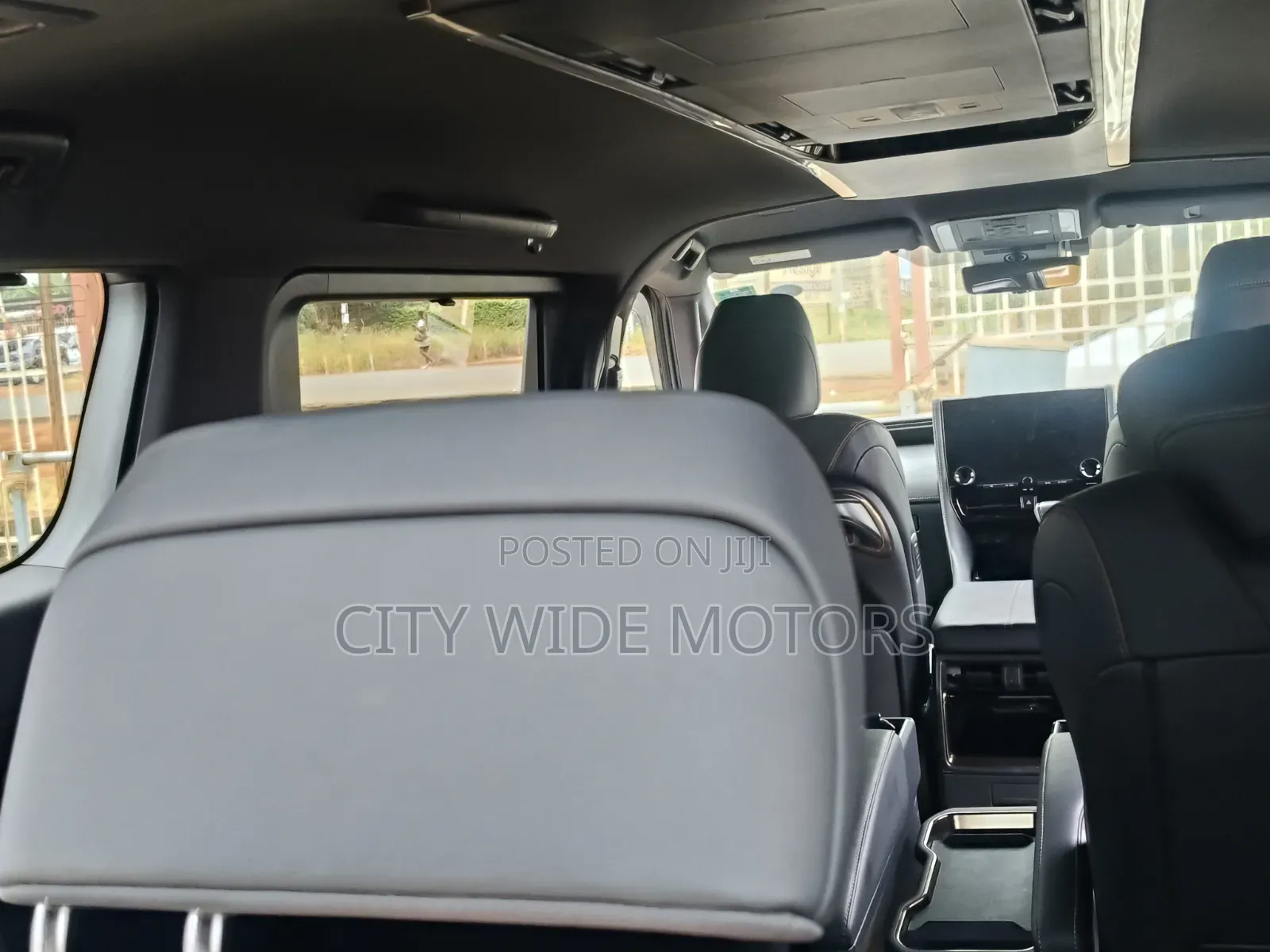 Toyota Vellfire 2025 Black