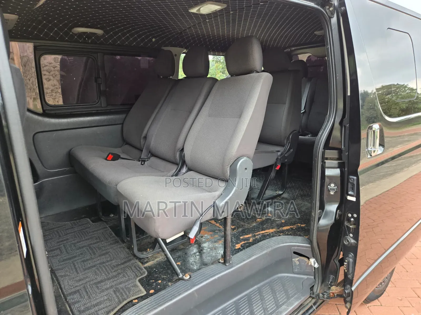 Toyota HiAce 2018 Black
