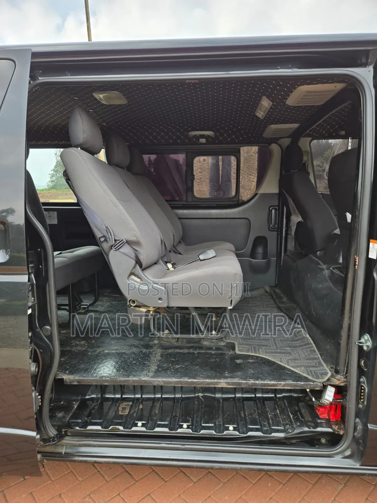 Toyota HiAce 2018 Black