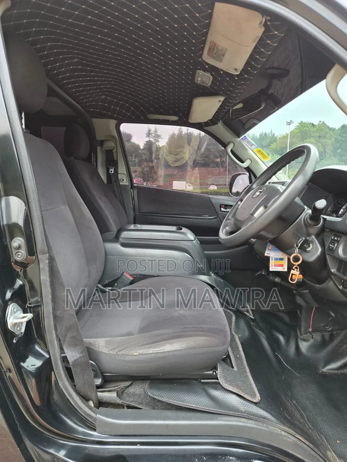 Toyota HiAce 2018 Black