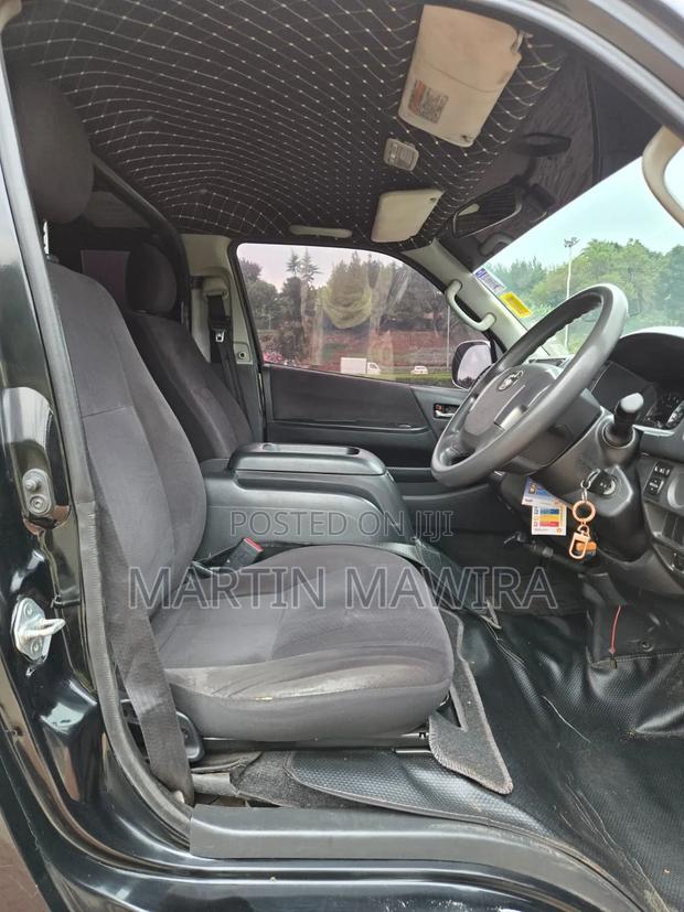 Toyota HiAce 2018 Black - thumbnail 14
