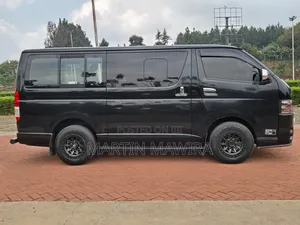 Toyota HiAce 2018 Black