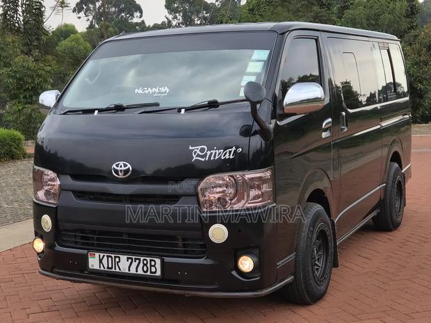 Toyota HiAce 2018 Black - thumbnail 6