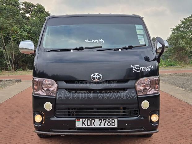 Toyota HiAce 2018 Black