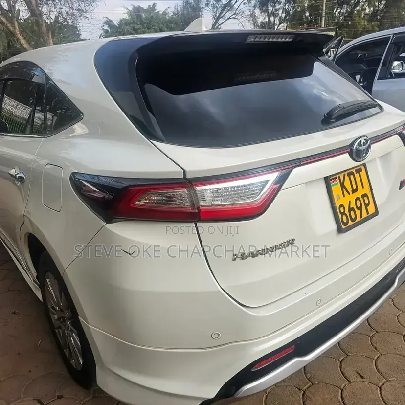 Toyota Harrier 2018 White