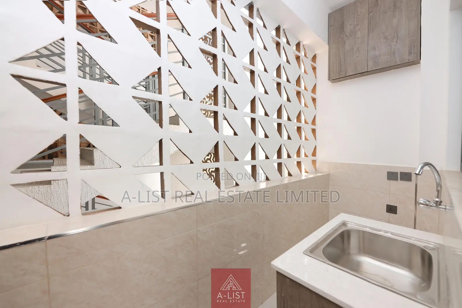 3bdrm Apartment in Parklands/Highridge for rent