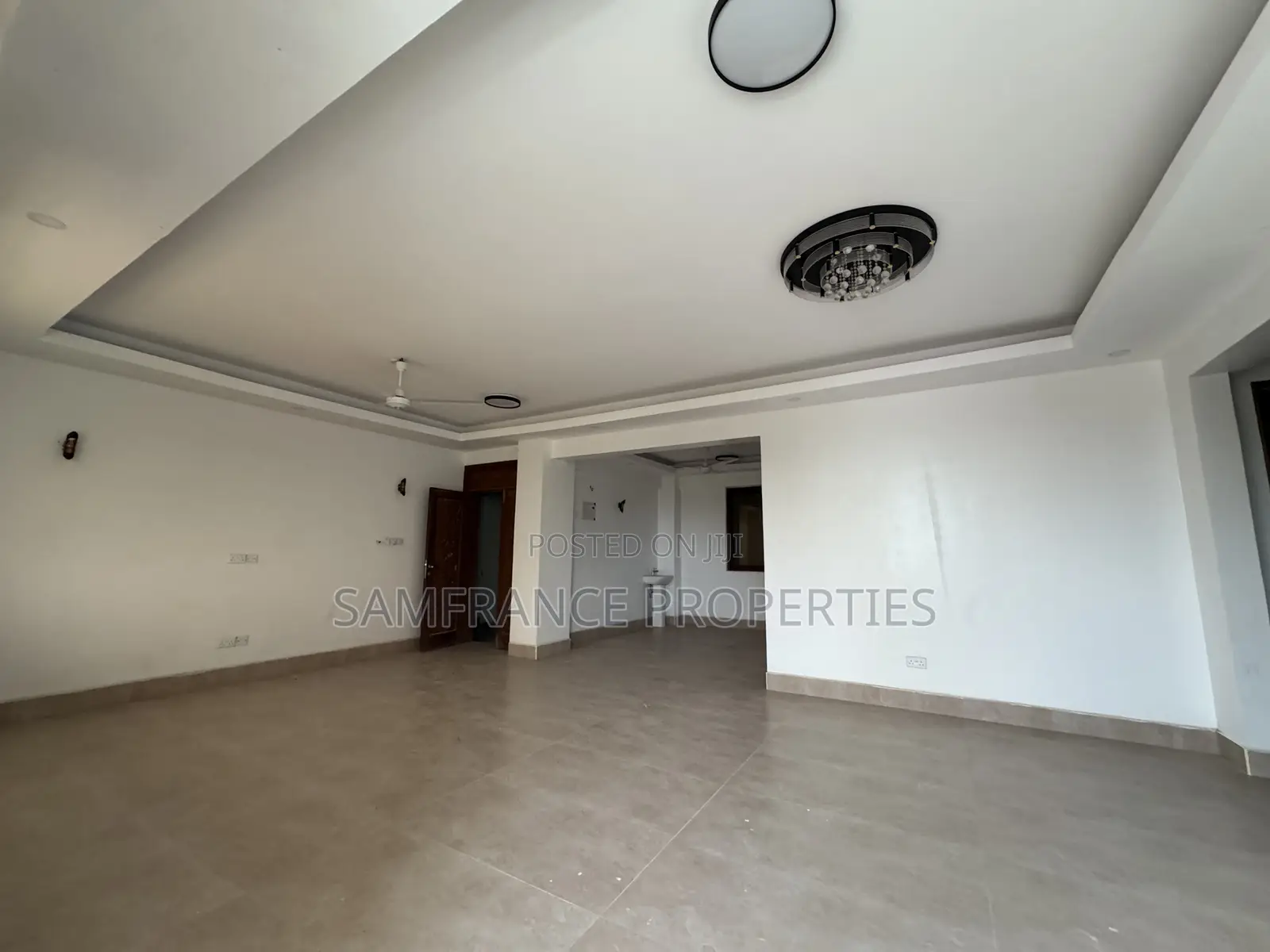 4bdrm Apartment in Kizingo for sale