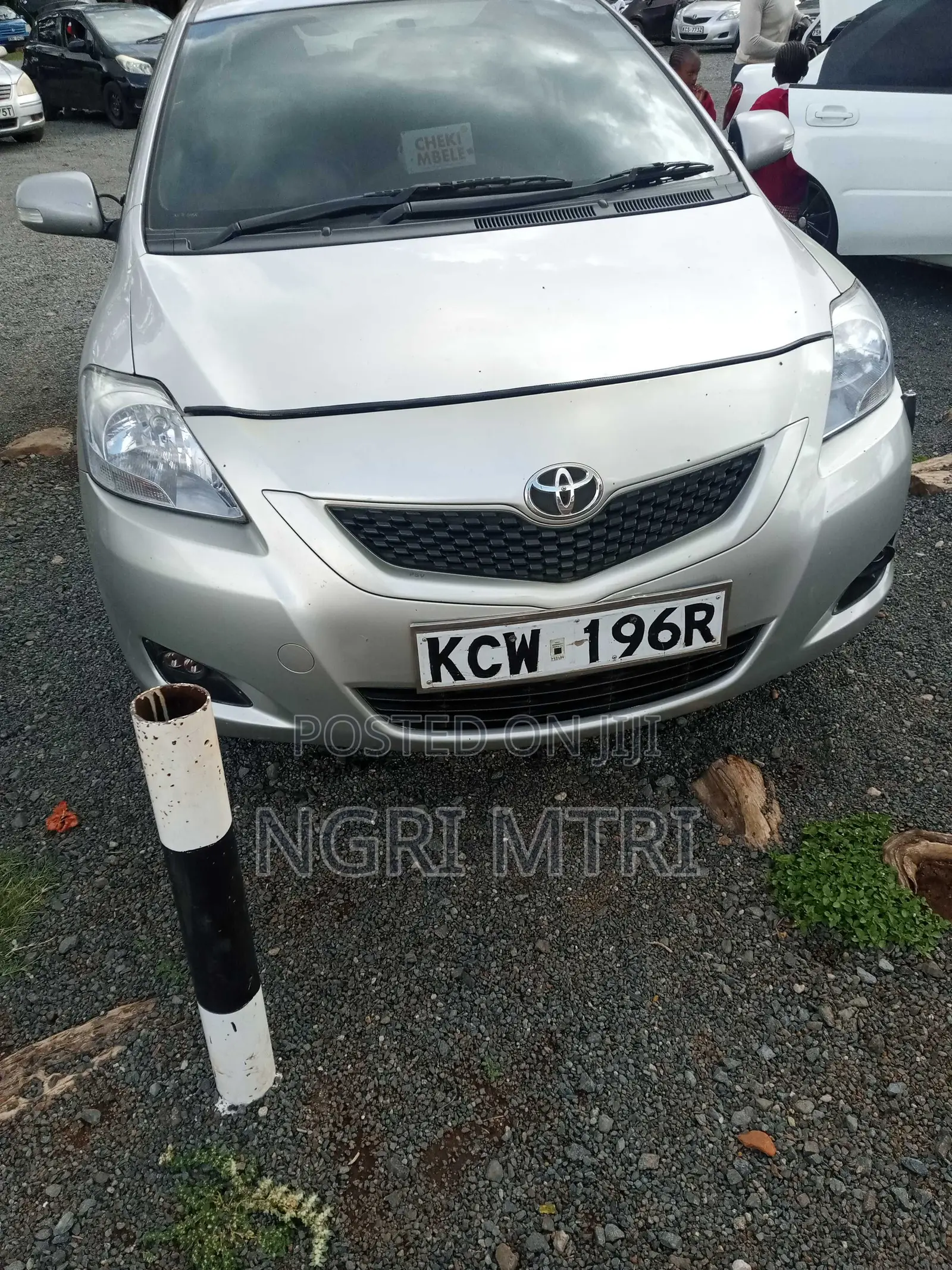 Toyota Belta 2012 Silver