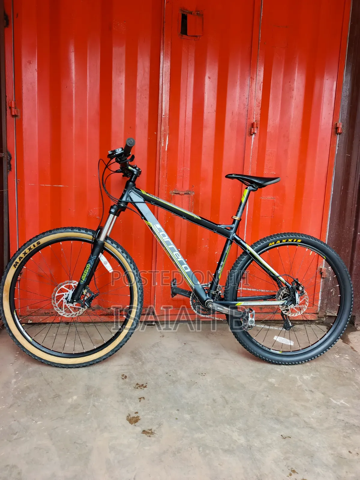 Carrera 27.5" Mountain Bike
