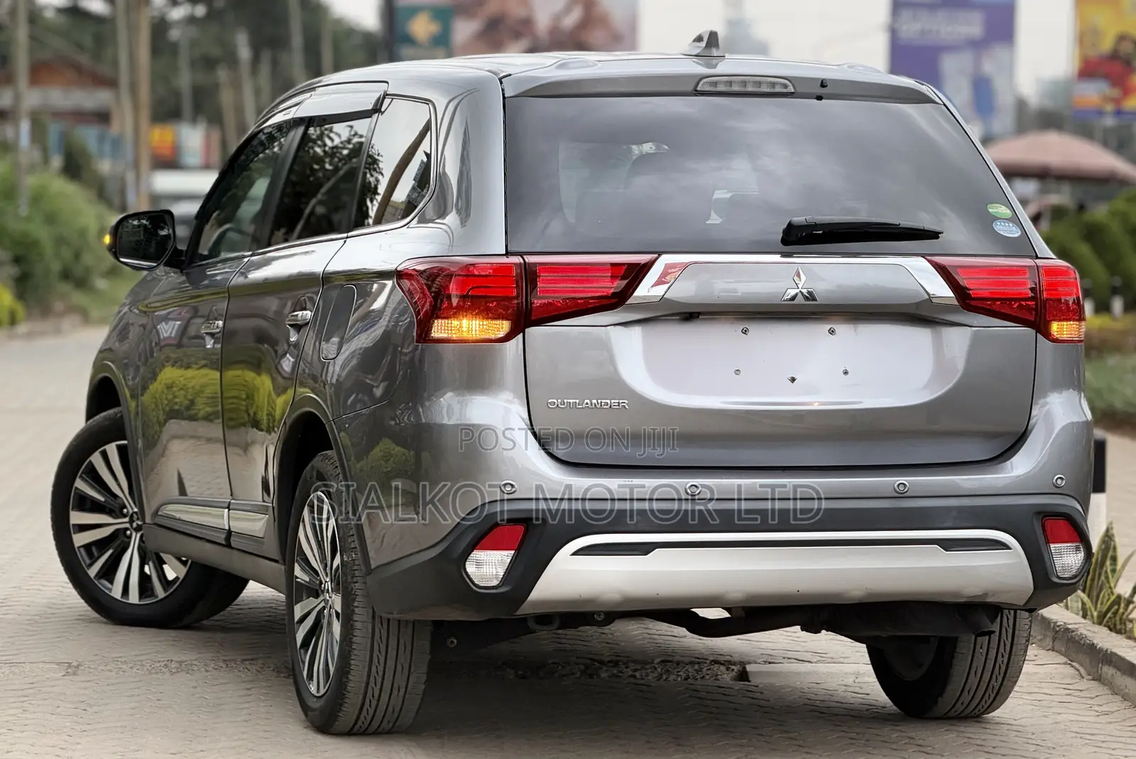 Mitsubishi Outlander 2.0 PHEV AWD 2019 Gray