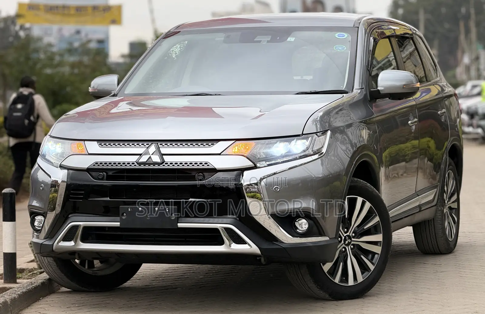 Mitsubishi Outlander 2.0 PHEV AWD 2019 Gray
