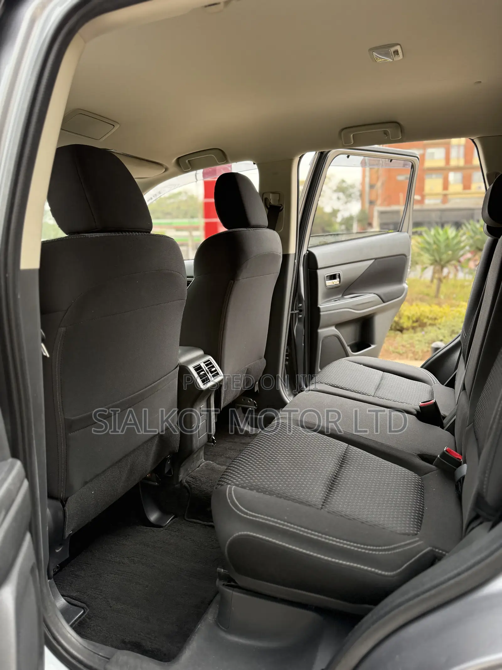 Mitsubishi Outlander 2.0 PHEV AWD 2019 Gray