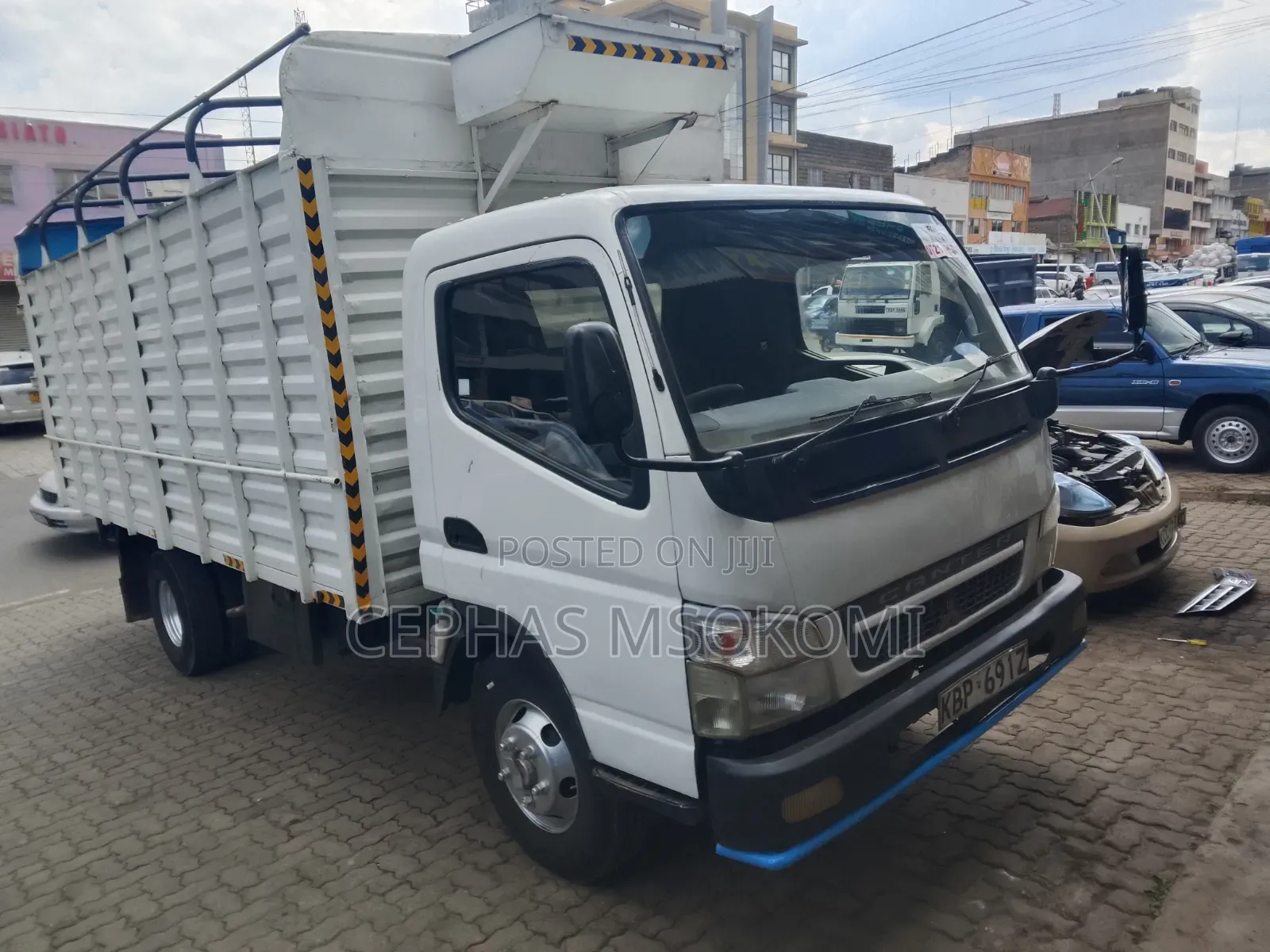 Mitsubishi Canter