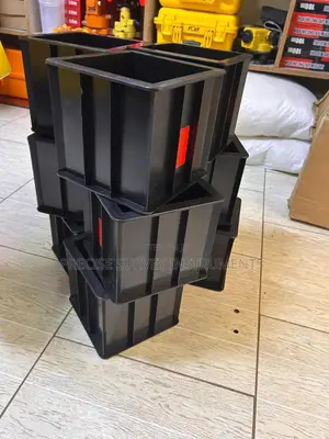 Plastic Concrete Cube Test Form
